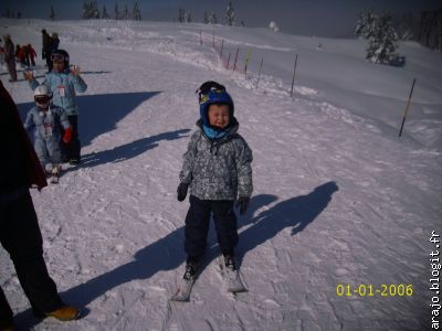 mon Jossua sur des skis et oui ça arrive (que le 1er jour lol)
